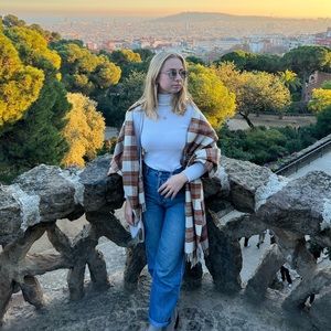 Meet your Posher, Makaela